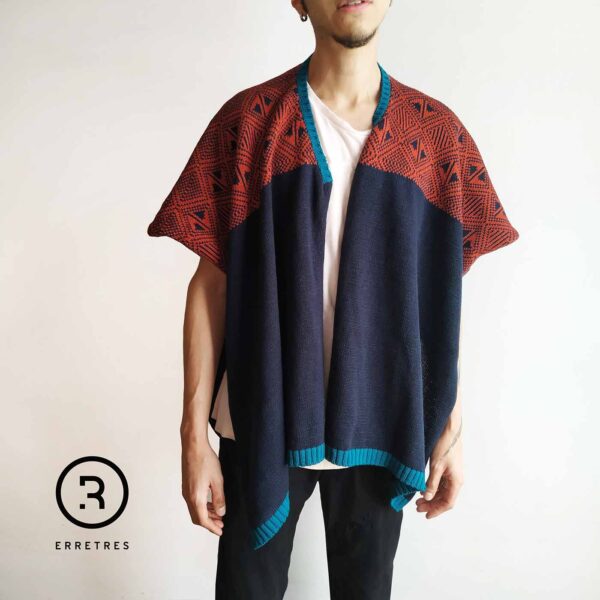 poncho geométrico hombre web