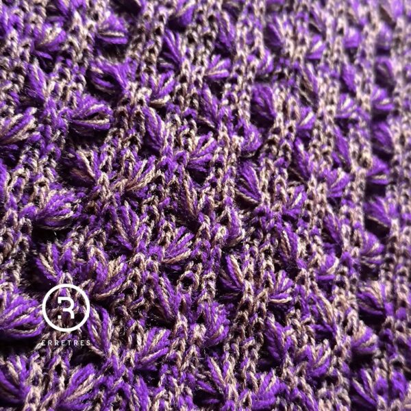 Cuello Ondas Morado café detalle a w